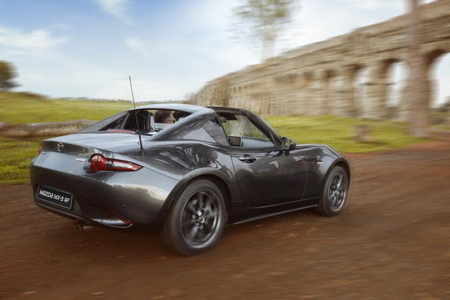  Mazda MX-5 Miata RF (ND) 2016 года  (WW) (фото 26 из 48)